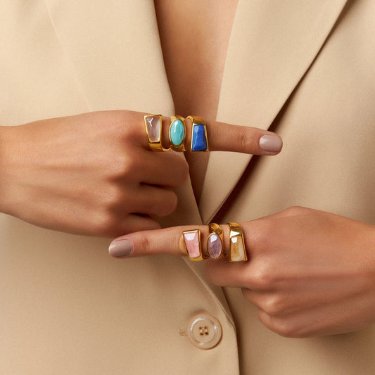 Anel Kalanchoe - Azul Anil Azul Céu Quartzo Leitoso
Banhado em Ouro 18k