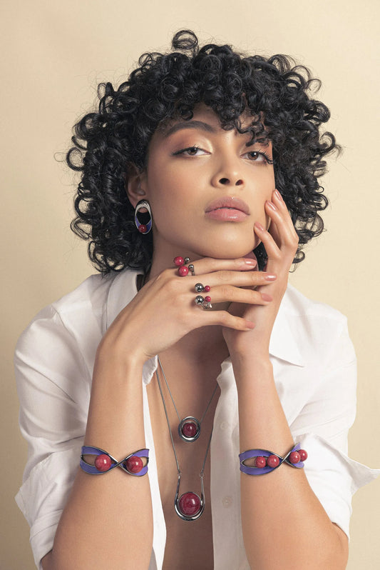 Bracelete Vínculo Esmaltado Roxo Feldspato Vermelho Banhado a Ródio Negro