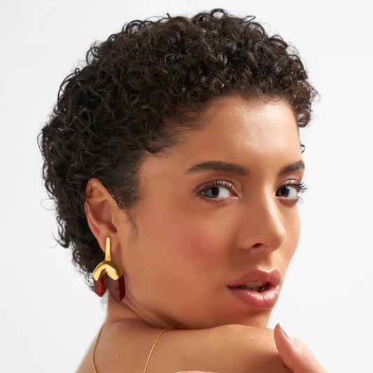 Brinco Élémentaire Ágata Vermelha Banhado a Ouro 18k