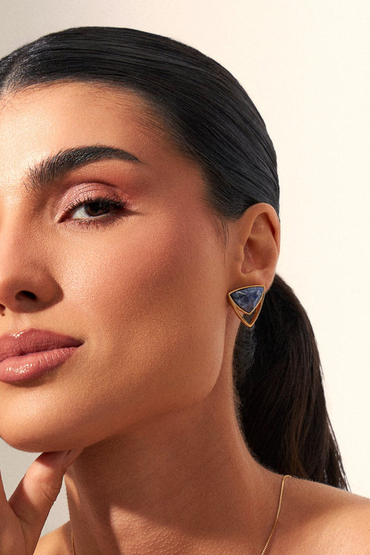 Brinco Equilíbrio com a Sodalita em Banho de Ouro 18K