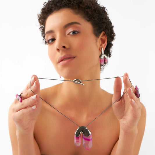 Colar Élémentaire com a Ágata Rosa Pink Listrada em Banho de Ródio Negro - AIMER JOIAS