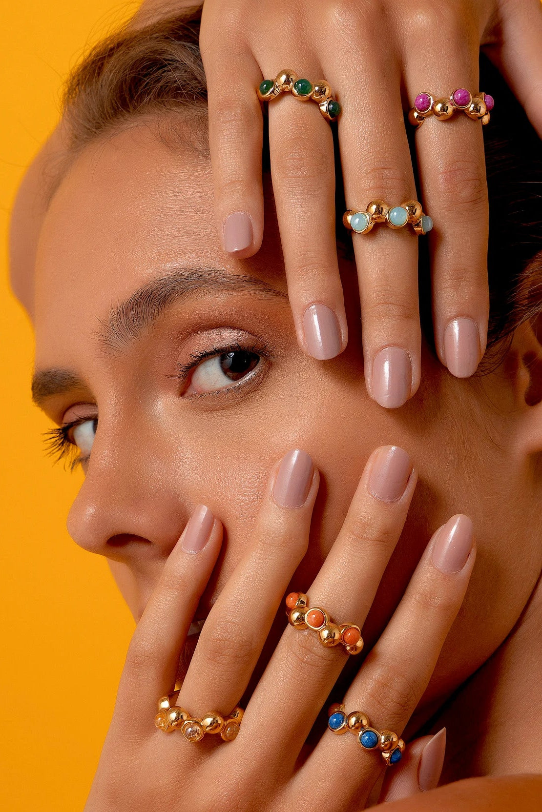 Aliança Ball com Ametista em Banho de Ouro 18K