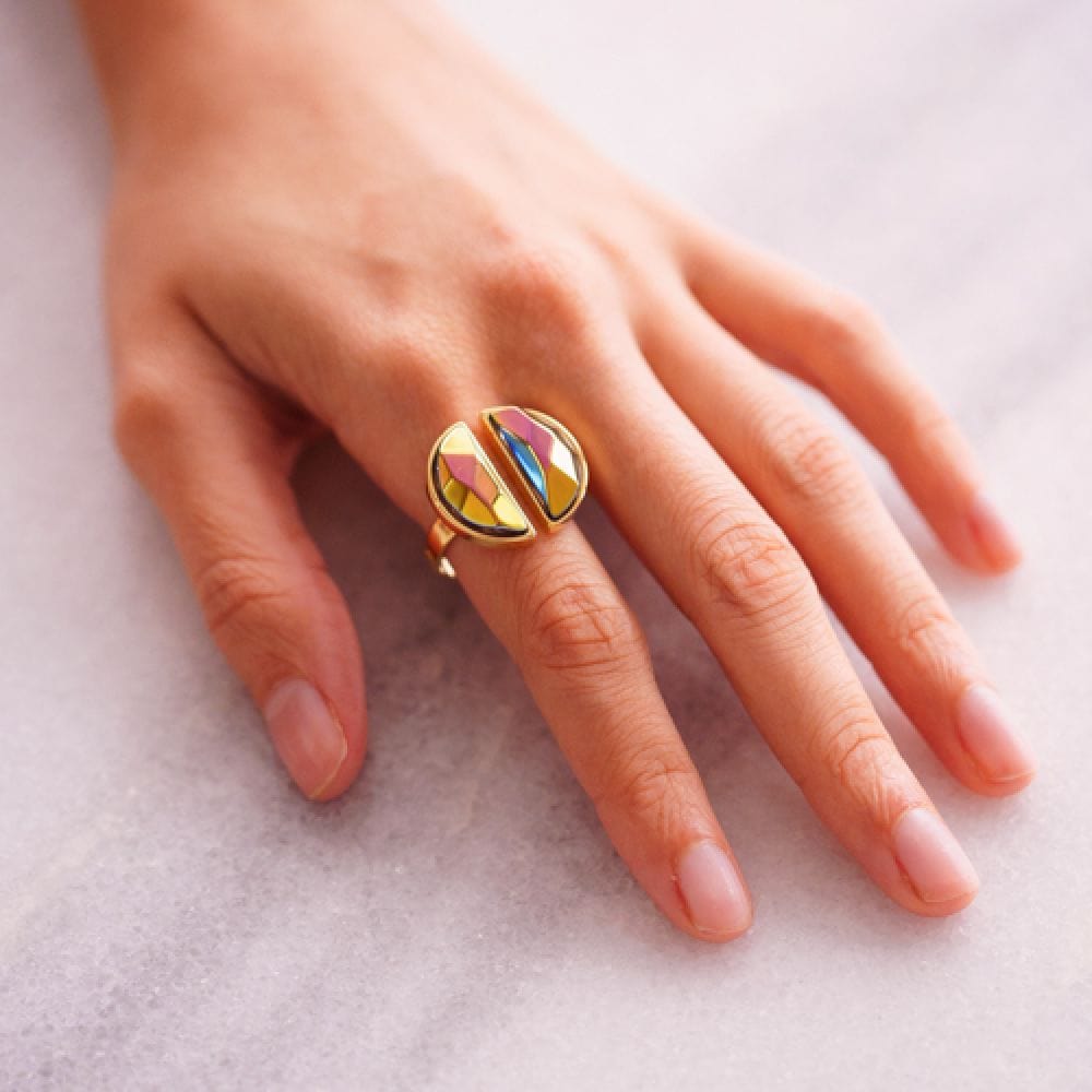 Anel Arco - Cristal Multicolorido Semijoias de luxo e design exclusivo