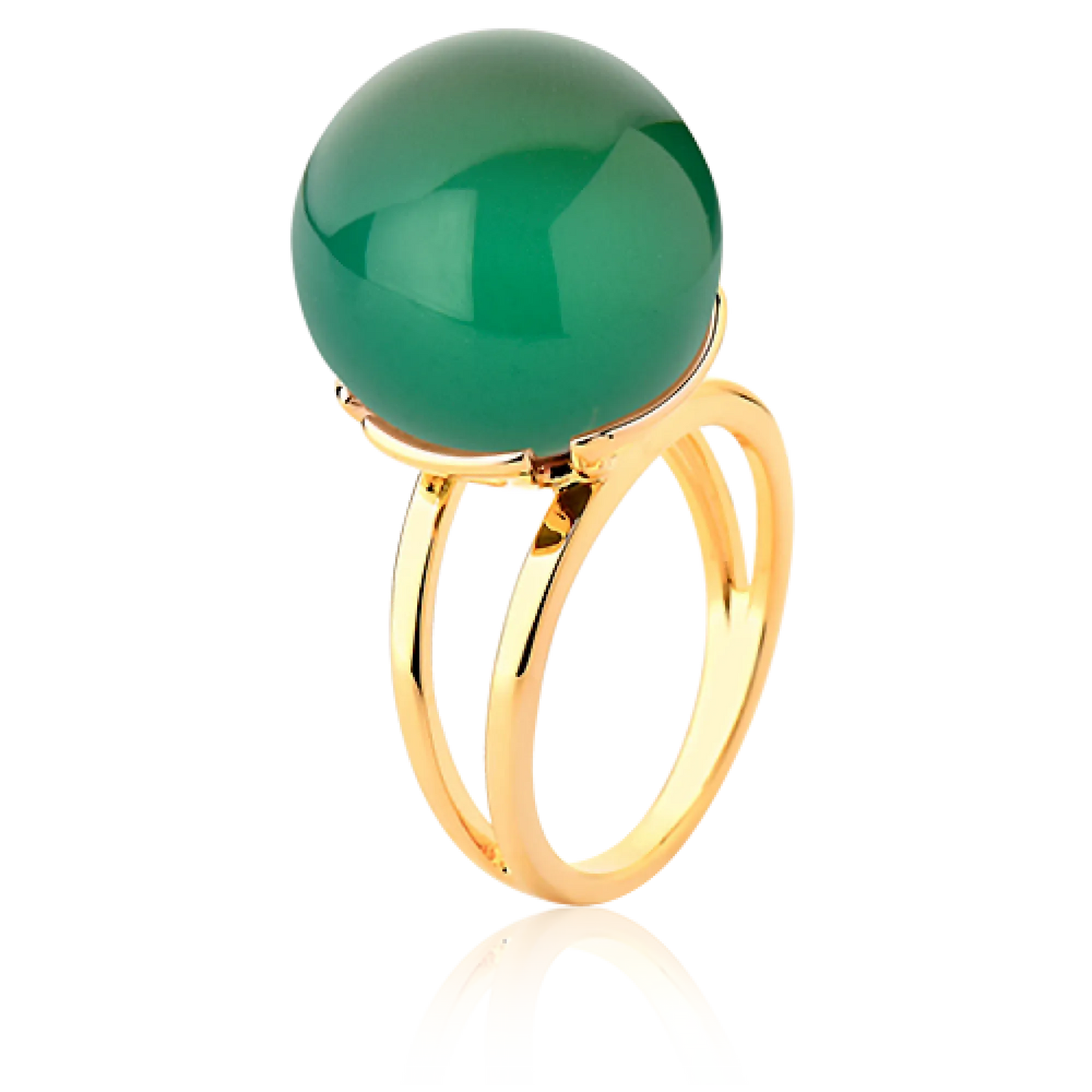 O Anel Ball com Ágata Verde em Banho de Ouro 18K é uma joia statement. O tom vibrante e profundo da Ágata Verde, em lapidação cabochão, é realçado pelo brilho luxuoso do ouro, criando uma joia com grande presença e sofisticação.