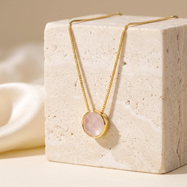 Colar Classic - Quartzo Rosa, banhado a ouro 18k
