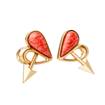 Brinco Cupido com Feldspato Vermelho banhado a ouro 18k – brinco semijoia autoral com pedra natural – Coleção Formas de Amar Aimer Joias