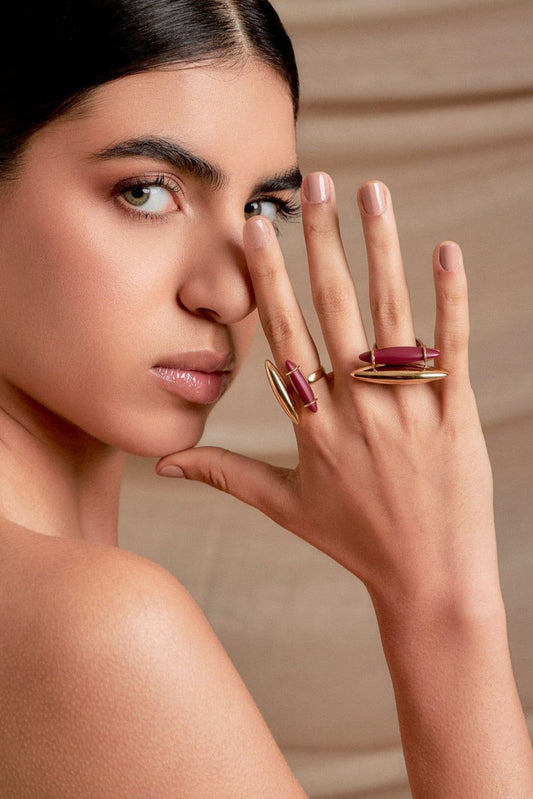 Anel Intuir - Resina Italiana Vinho e Banho de Ouro 18K. AIMER JOAIS