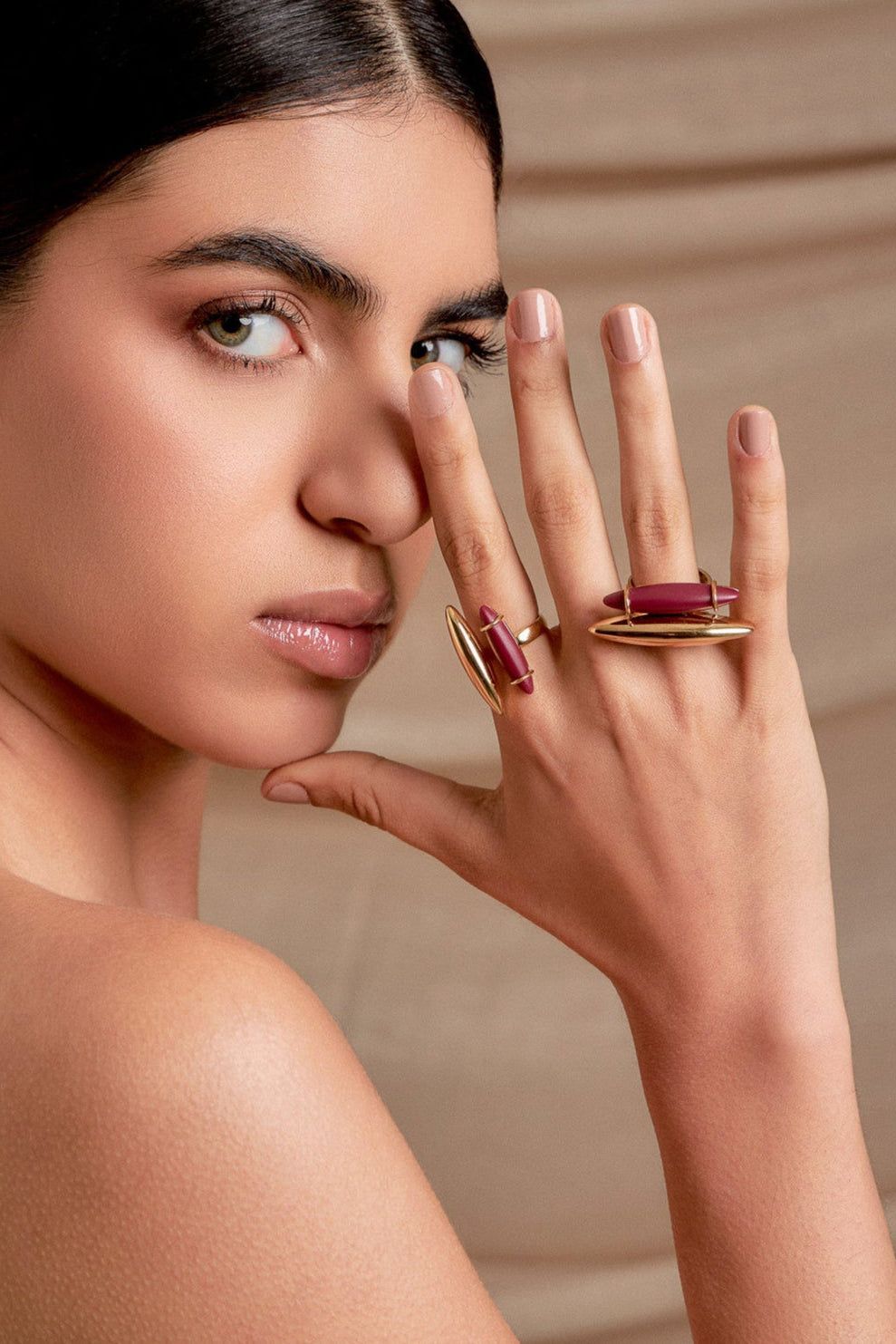 Anel Intuir - Resina Italiana Vinho e Banho de Ouro 18K. AIMER JOAIS