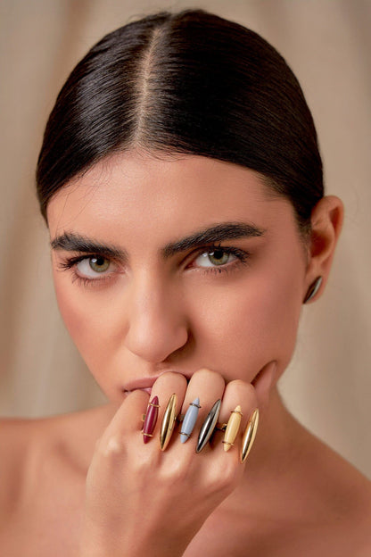 Anel Intuir - Resina Italiana Vinho e Banho de Ouro 18K.