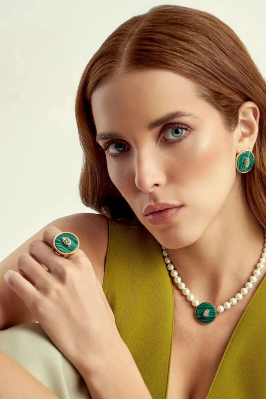 Anel Transformação com Drusa Titânio e Malaquita em Banho de Ouro 18K