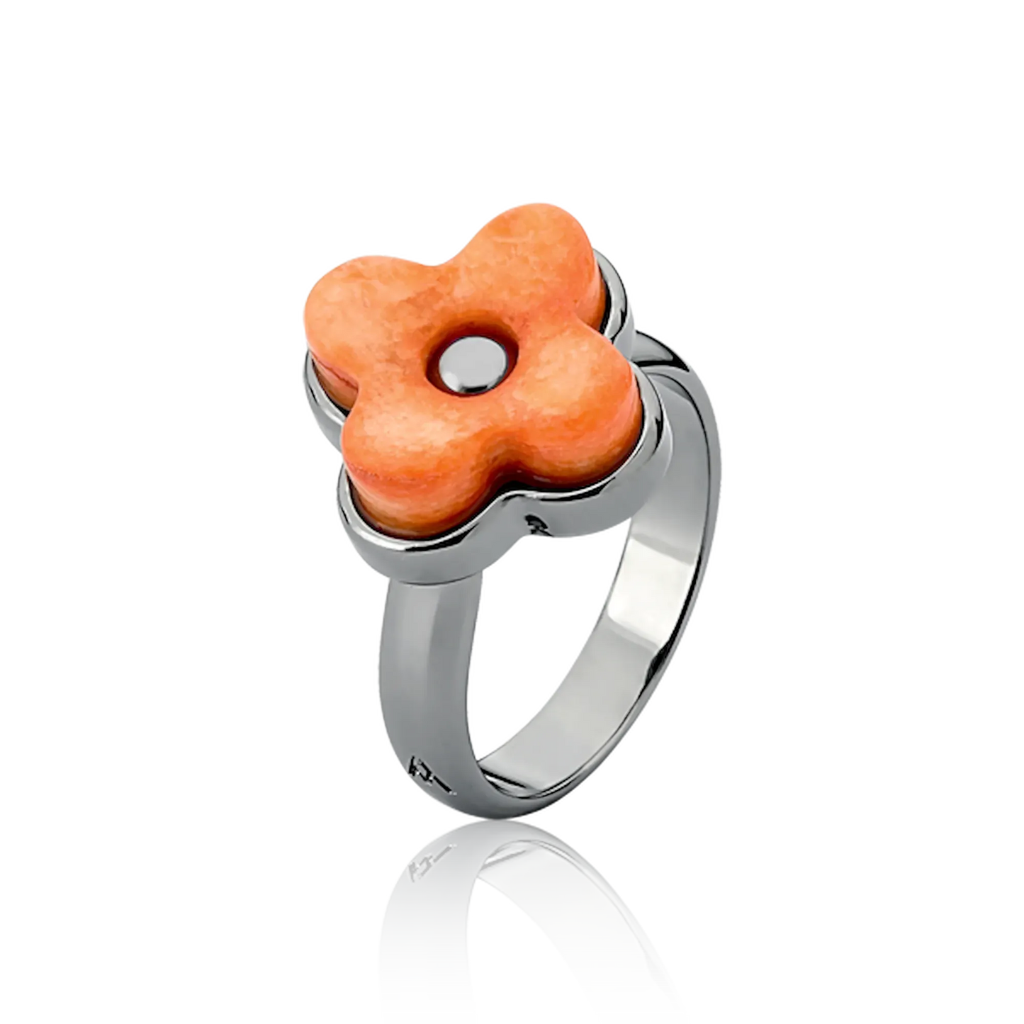 O Anel Afeto com Feldspato Laranja em Banho de Ródio Negro é a joia ideal para quem busca estilo e sofisticação. O tom vibrante da pedra natural cria um contraste moderno e elegante com o banho escuro.