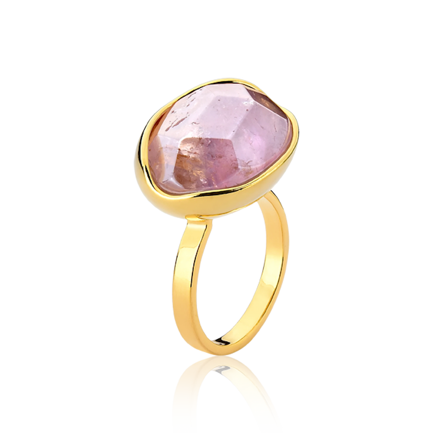 Da Coleção Renascer, o Anel Renascer Ametista traduz o final do processo de autoconhecimento e o renascimento.