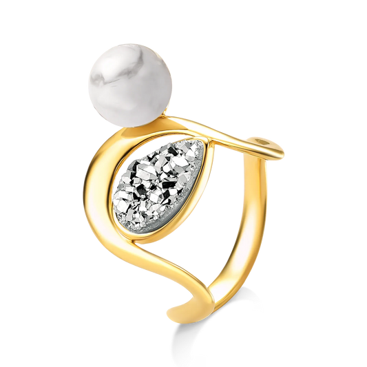 Use o Anel Recomeço com Howlita Branca e Drusa Platina em Banho de Ouro 18K para acalmar a mente e despertar paz interior.