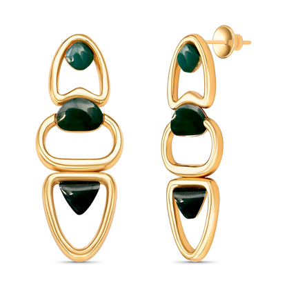 Use o Brinco Fluir com Ágata Verde em Banho de Ouro 18K para atrair equilíbrio, prosperidade e renovação para o seu dia a dia.