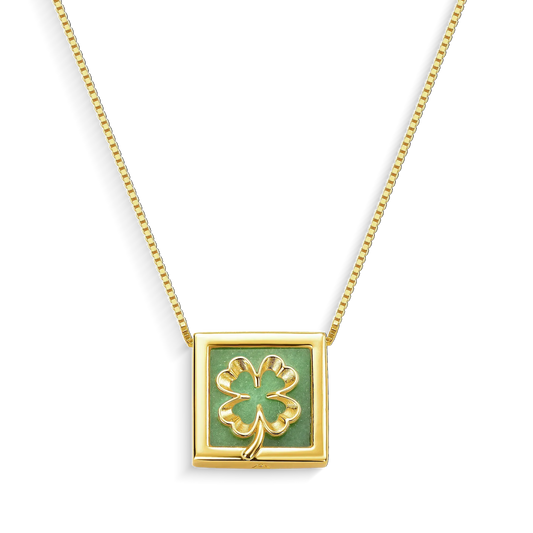 Com um design geométrico e equilibrado, o colar é produzido com Banho de Ouro 18K e possui um pingente com Ágata Verde. Use para a sorte na saúde no corpo que sustenta, na mente que acalma e na vida que pulsa. O verde vibrante da pedra natural é realçado pelo brilho do banho de ouro.