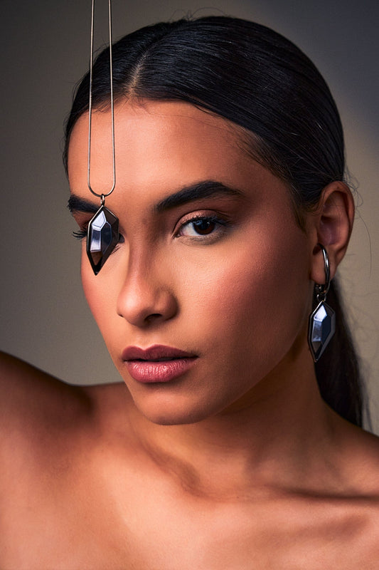 Colar Impulso - Quartzo Fumê Semijoias de luxo e design exclusivo