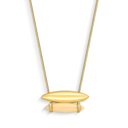 Use o Colar Origem com Resina Italiana Creme e Banho de Ouro 18K para atrair harmonia e prosperidade. AIMER JOIAS