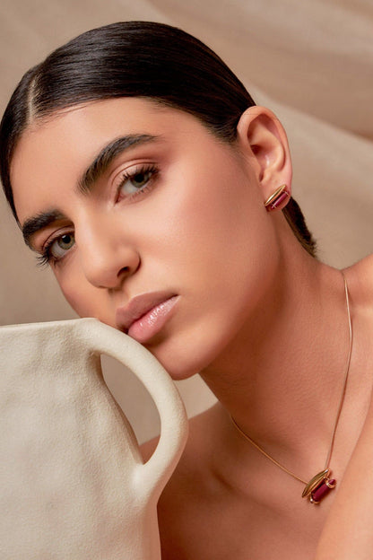 Colar Origem com Resina Italiana Vinho e Banho de Ouro 18K. AIMER JOIAS