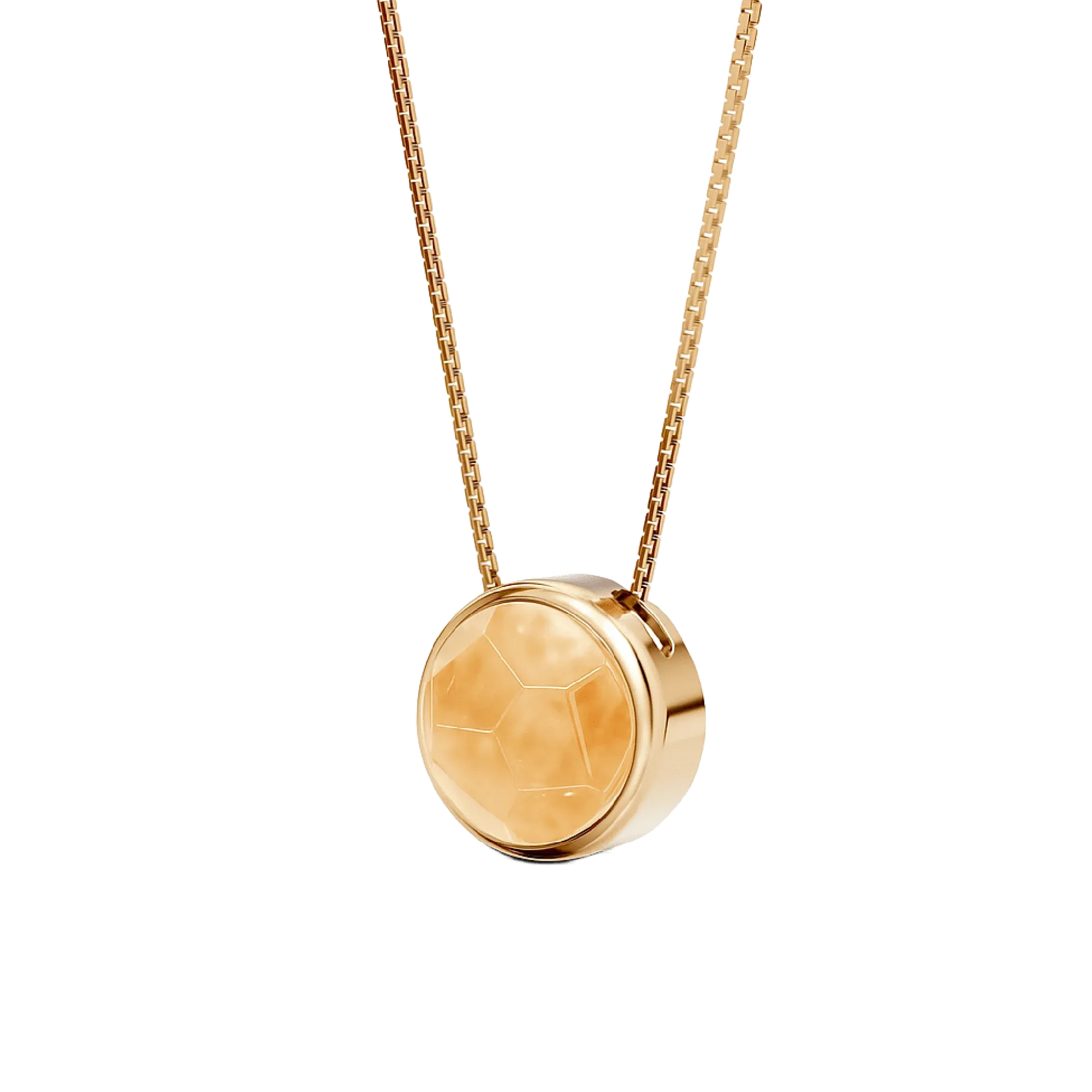 O Colar Classic com Citrino em Banho de Ouro 18K é uma semijoia sofisticada. O tom amarelo-dourado e vibrante do Citrino, em lapidação multifacetada, é realçado pelo brilho luxuoso do ouro, criando uma peça de destaque com um toque de luz e um acabamento premium.