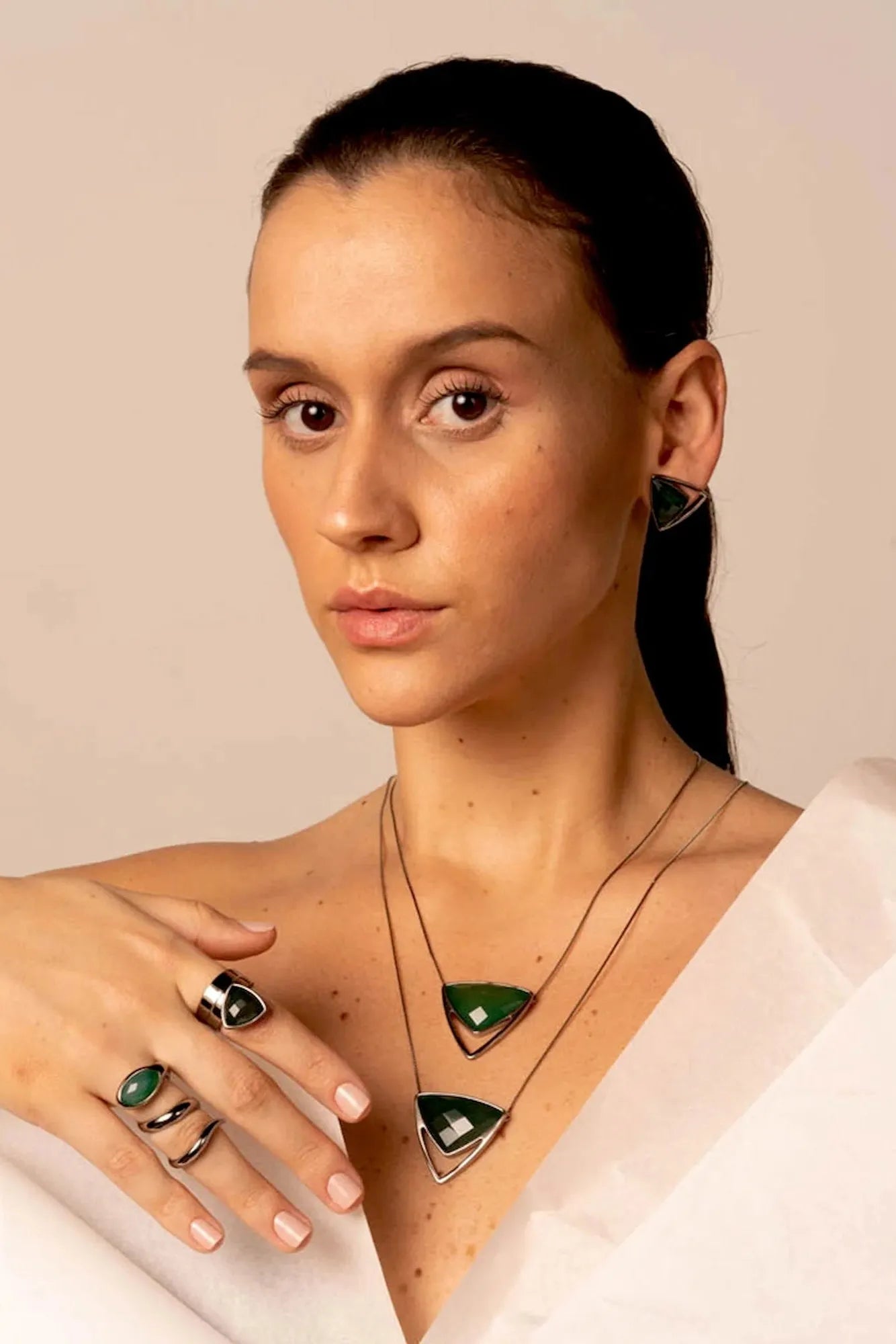 Colar Equilíbrio Ágata Verde Banhado a Ouro 18k