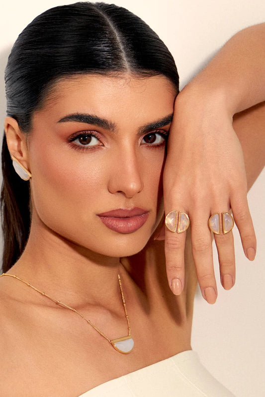 Colar Escudo - Ágata Branca