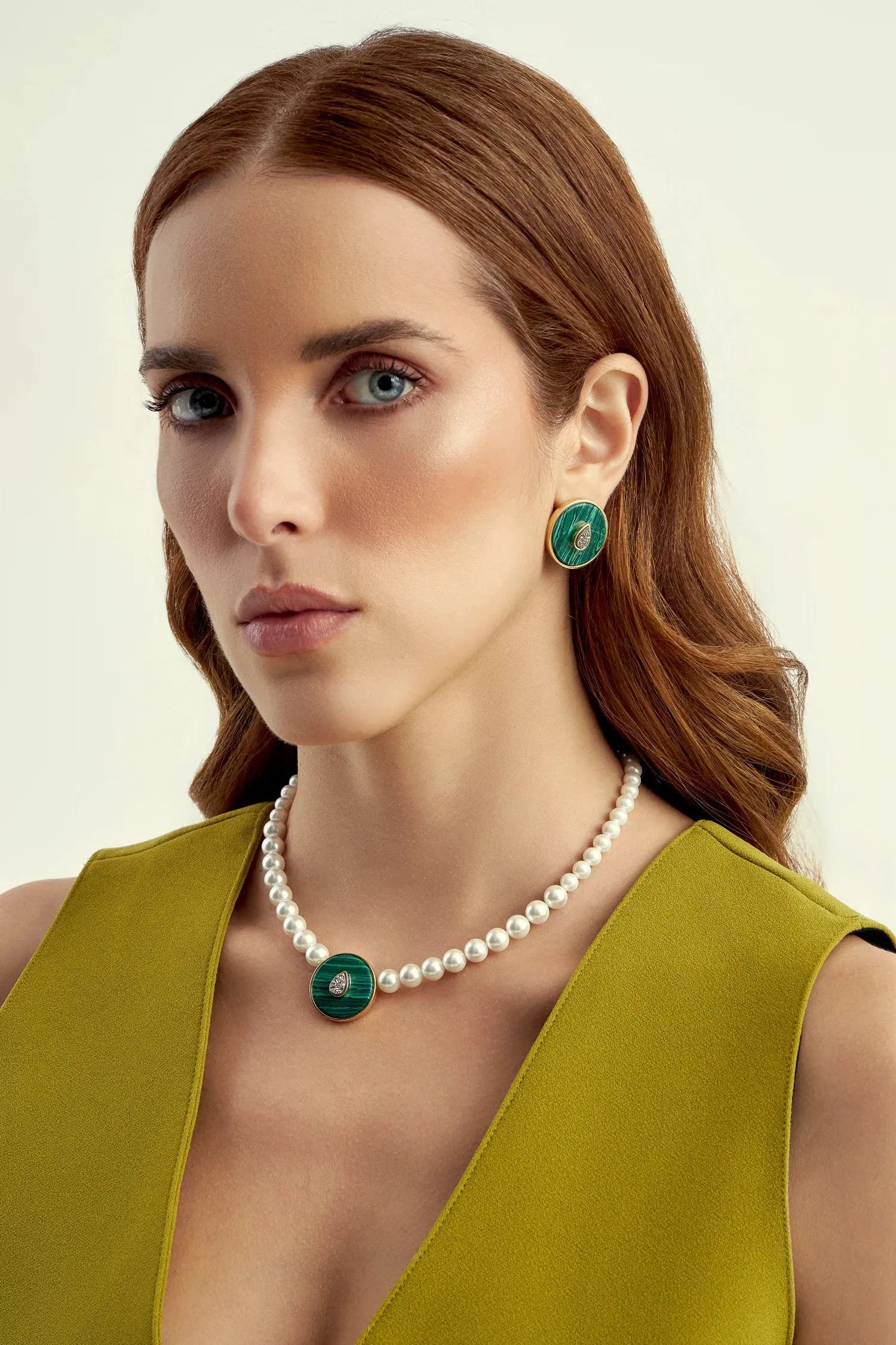 Colar Transformação com Drusa Titânio Malaquita e Pérola em Banho de Ouro 18K-