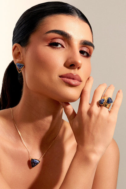 Colar Triângulo com Sodalita em Banho de Ouro 18K - AIMER JOIAS