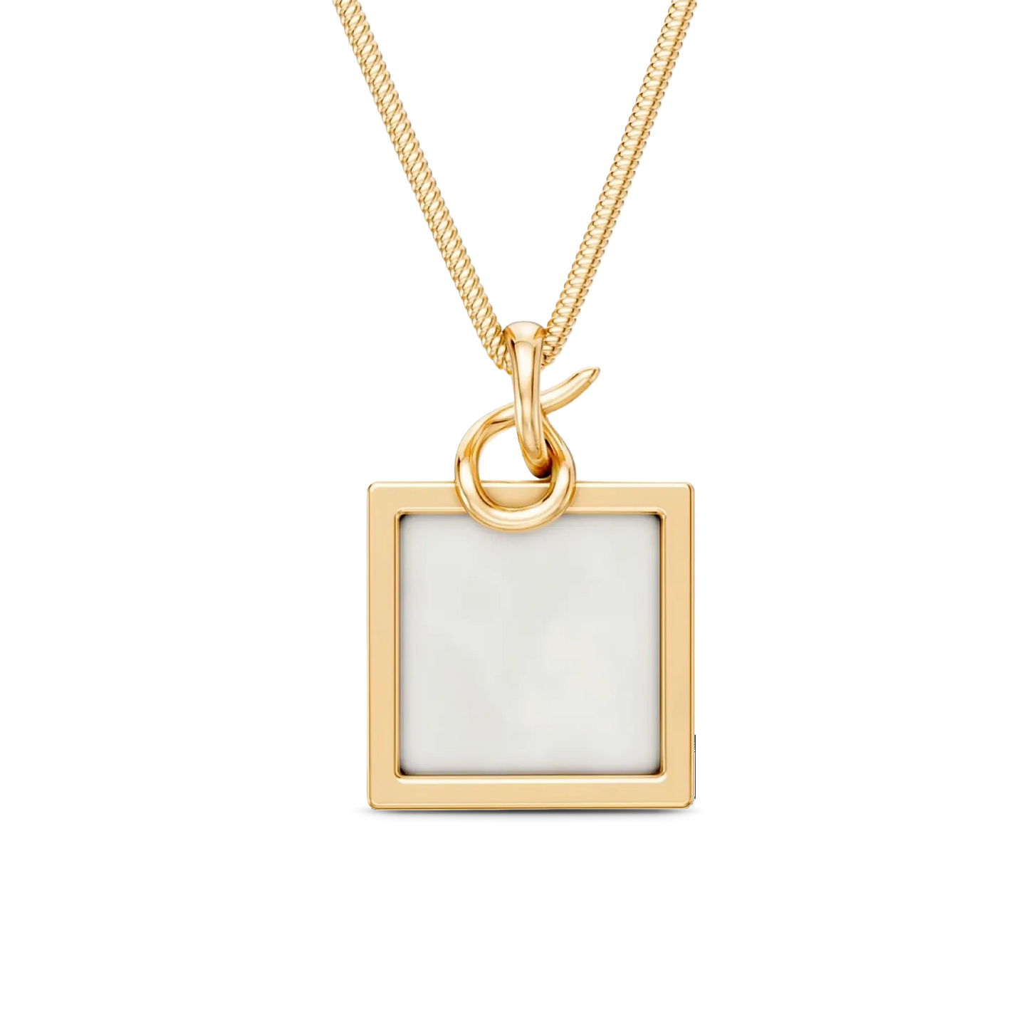 O Colar Esboço com Ágata Branca em Banho de Ouro 18K é essencial e minimalista, trazendo a pedra quadrada como protagonista, acompanhada por uma corrente rabo de rato. A Ágata Branca simboliza serenidade e paz. Graças à sua corrente rabo de rato e ao design clean, esta peça é essencial no closet, facilitando a criação de layers com outros colares e adicionando sofisticação instantânea.